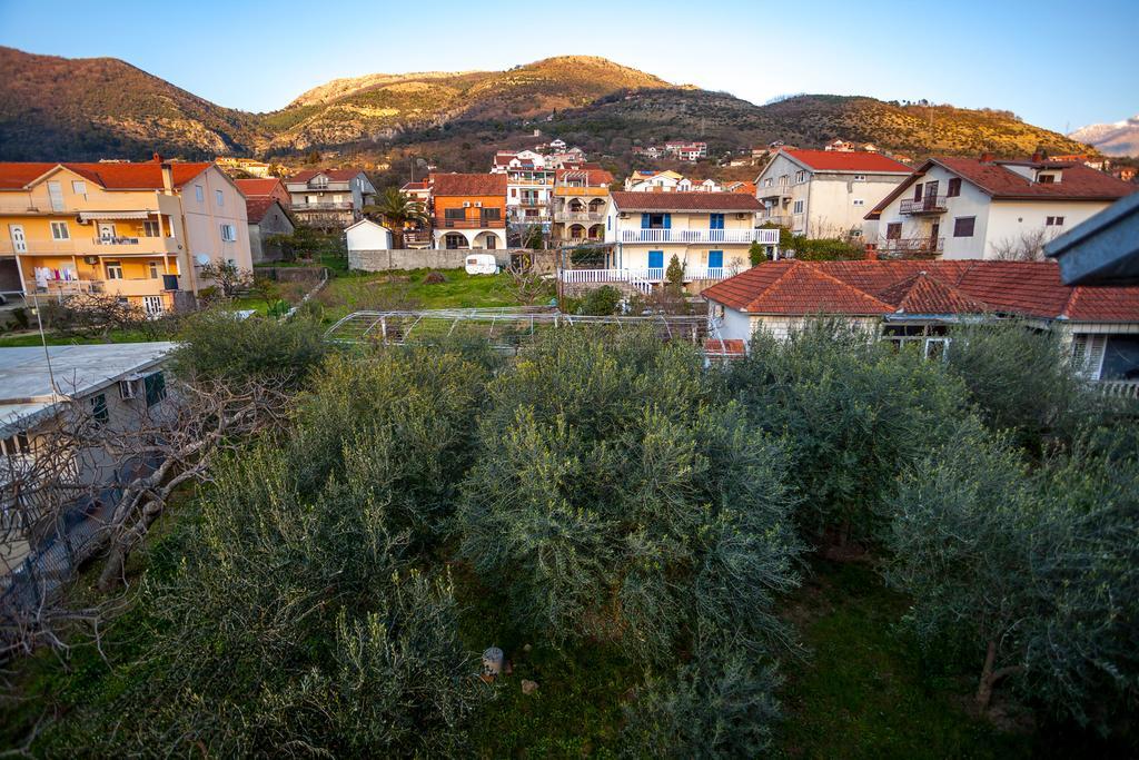 Apartments Marko Tivat Exterior photo