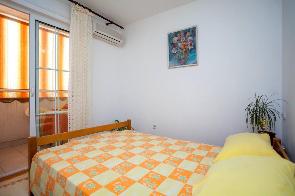 Apartments Marko Tivat Exterior photo